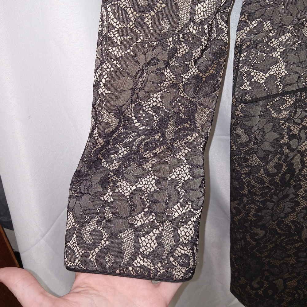 Bisou Bisou Black Lace/Nude Jacket Size M NWOT Tailored Elegant Classic Chic - Picture 2 of 15